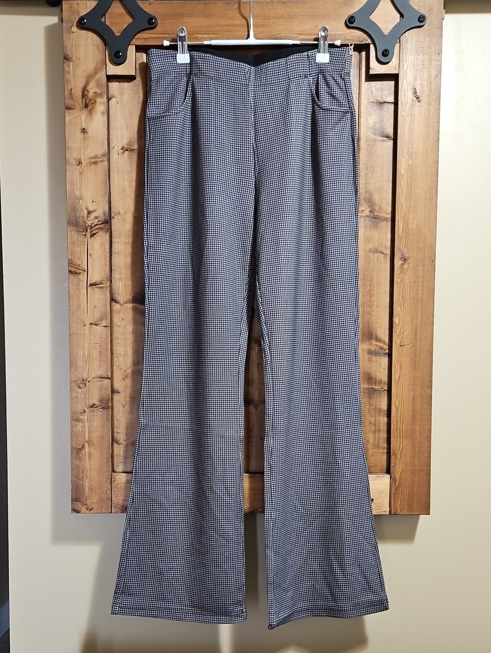 Blue Sky Clothing Co. Sasha Bootcut Pant Small in Houndstooth